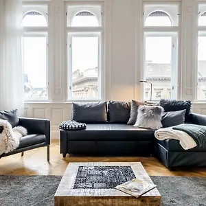 Bpr Luxe De Noir Et Blanc Apartamento Budapest
